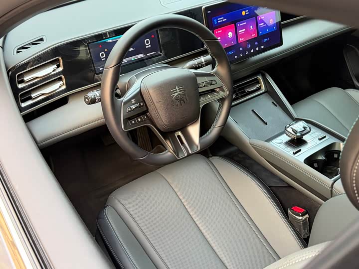 Фото 6 - BYD Qin L