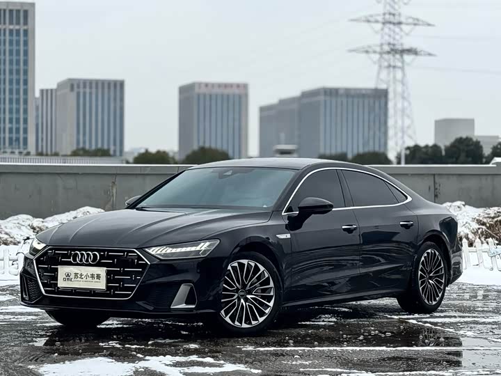 Фото 2 - Audi A7L