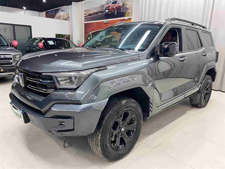 Фото 1 - Tank 400 Hybrid