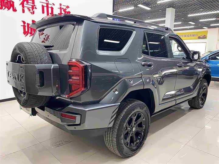 Фото 4 - Tank 400 Hybrid