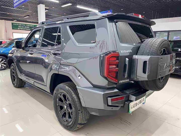 Фото 6 - Tank 400 Hybrid