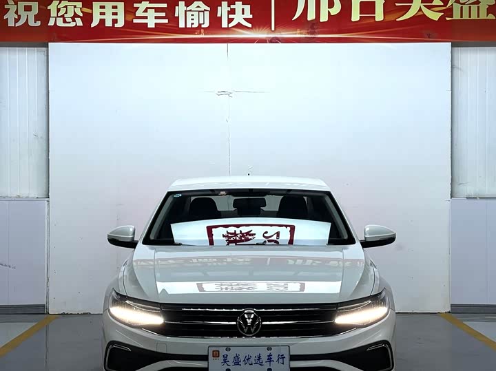 Фото 2 - Volkswagen Bora