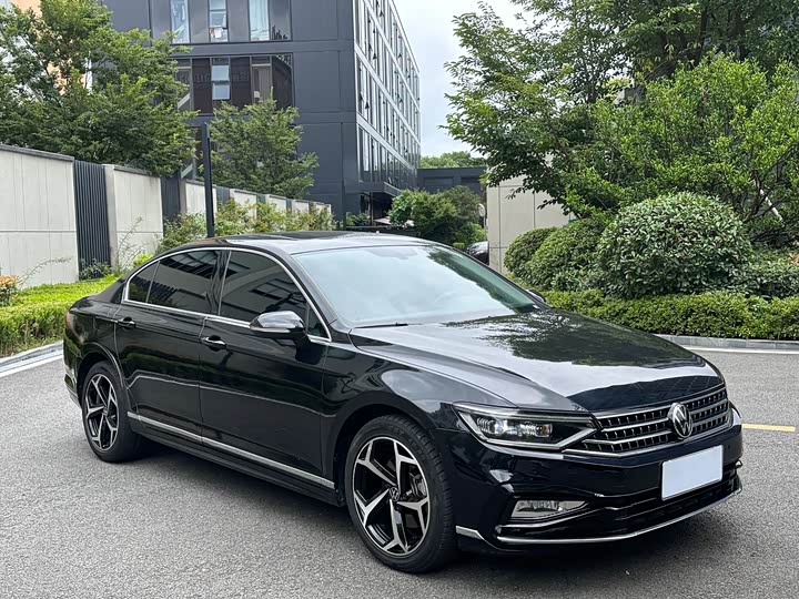 Фото 3 - Volkswagen Magotan