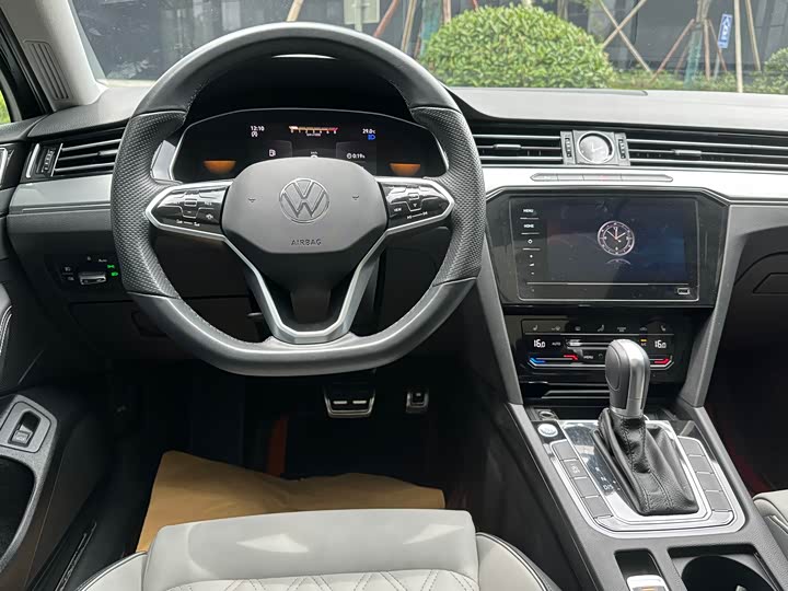 Фото 6 - Volkswagen Magotan