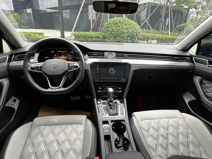 Фото 7 - Volkswagen Magotan