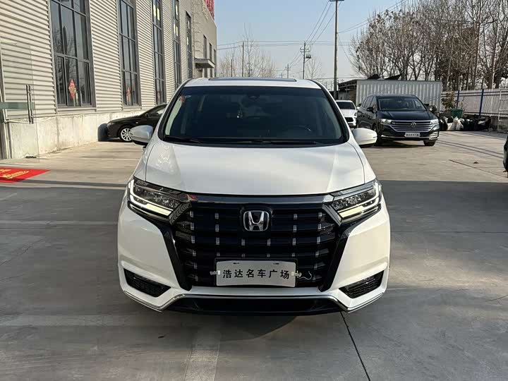 Фото 3 - Honda Elysion