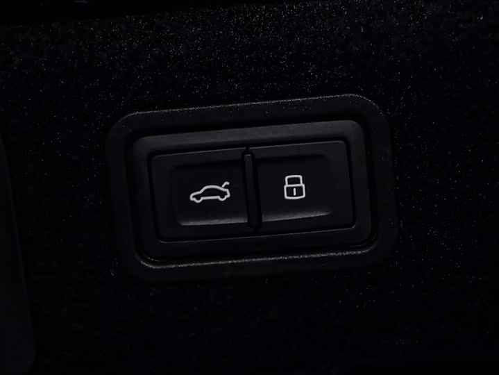 Фото 6 - Audi A8