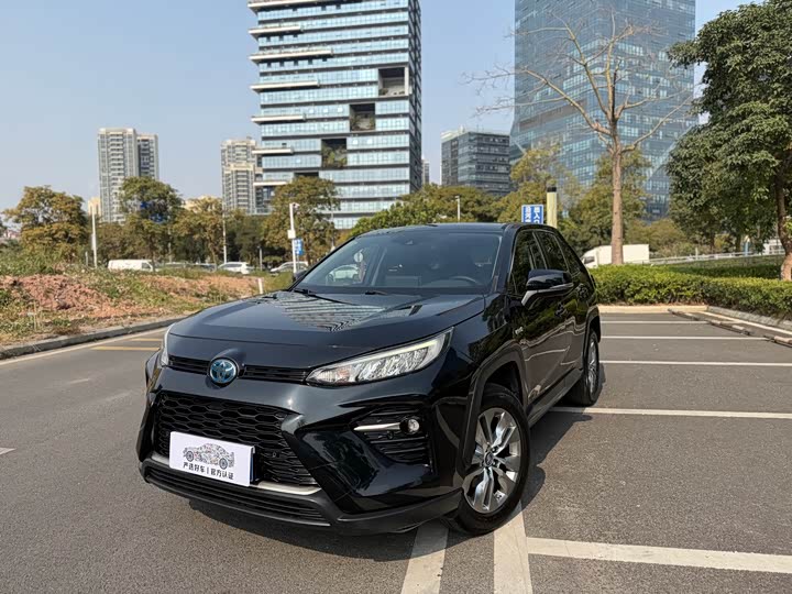 Фото 1 - Toyota Wildlander