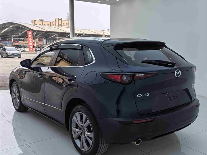 Фото 9 - Mazda CX-30