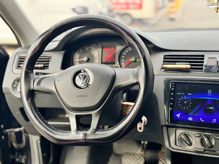 Фото 9 - Volkswagen Santana