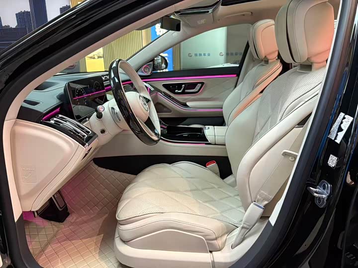 Фото 8 - Mercedes-Benz Maybach S-Class