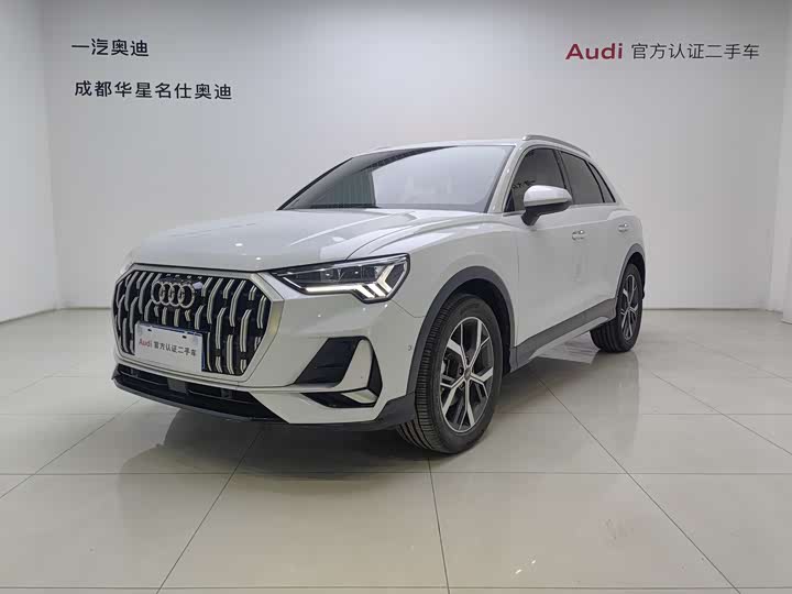 Фото 1 - Audi Q3