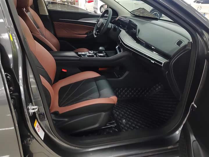 Фото 8 - Changan Eado Plus