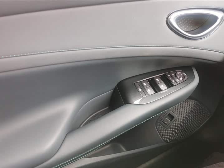 Фото 7 - BYD Seal 06 GT