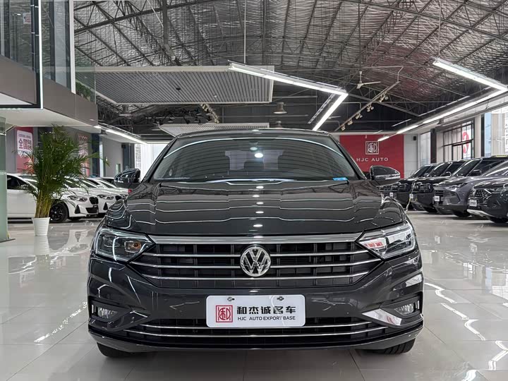 Фото 2 - Volkswagen Sagitar L