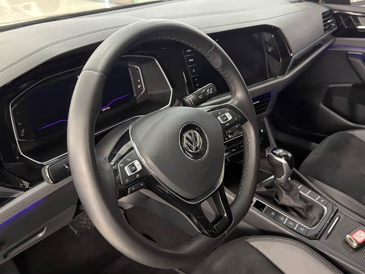 Фото 6 - Volkswagen Sagitar L