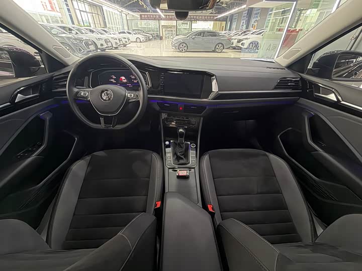 Фото 8 - Volkswagen Sagitar L