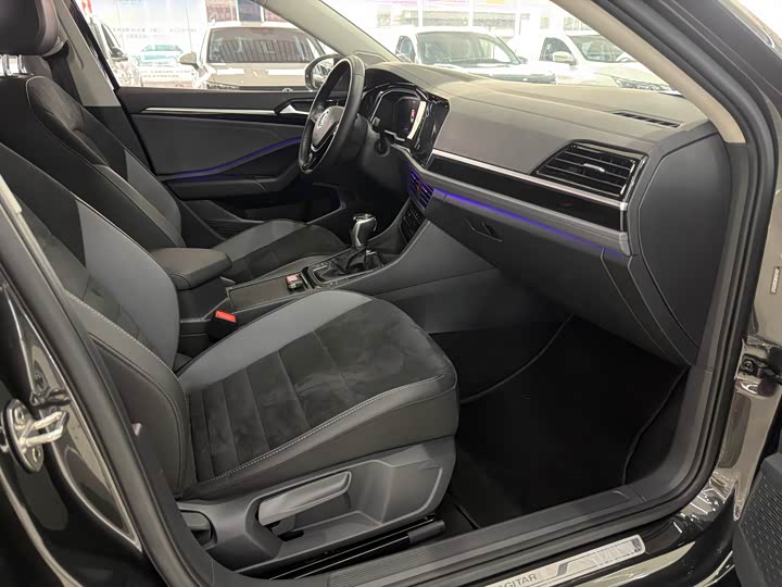 Фото 9 - Volkswagen Sagitar L