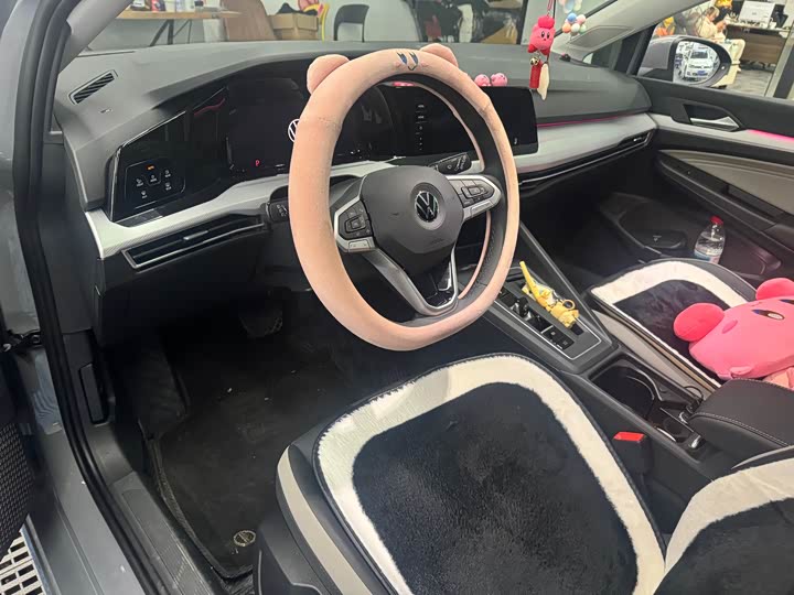 Фото 4 - Volkswagen Golf