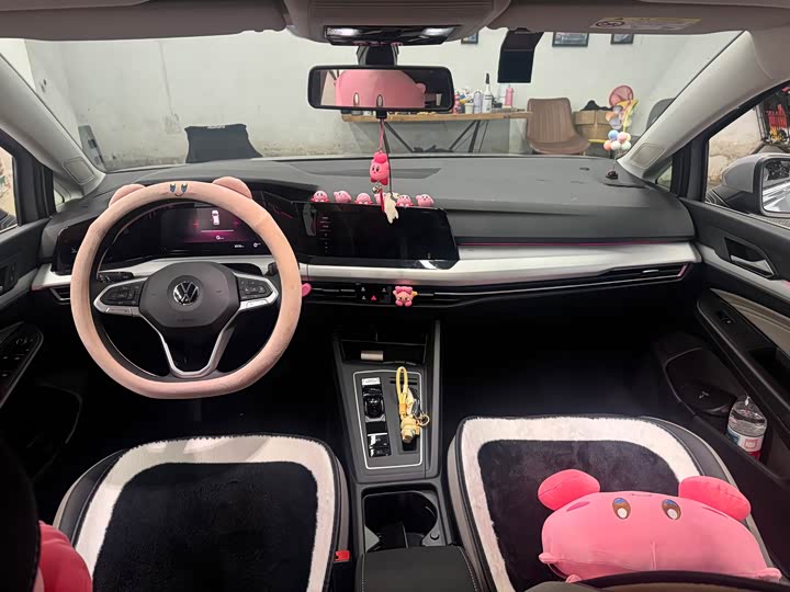 Фото 5 - Volkswagen Golf