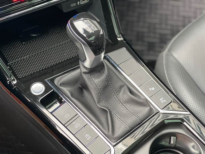 Фото 4 - Volkswagen Passat