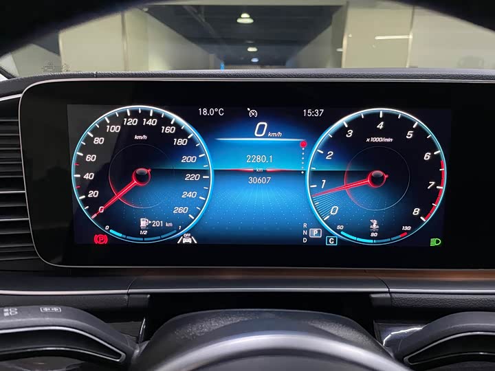 Фото 8 - Mercedes-Benz GLE-Class