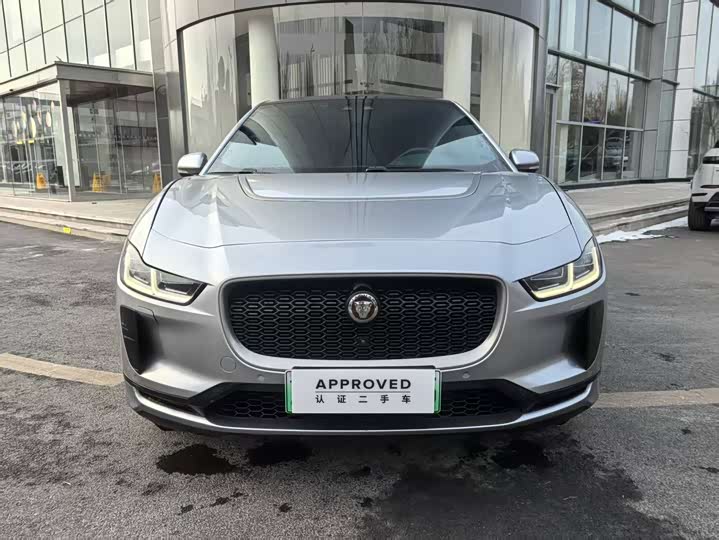 Фото 2 - Jaguar I-Pace