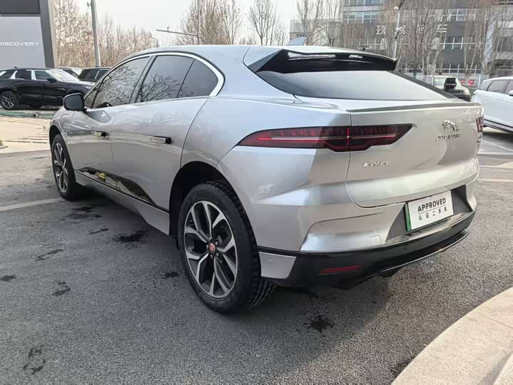 Фото 6 - Jaguar I-Pace