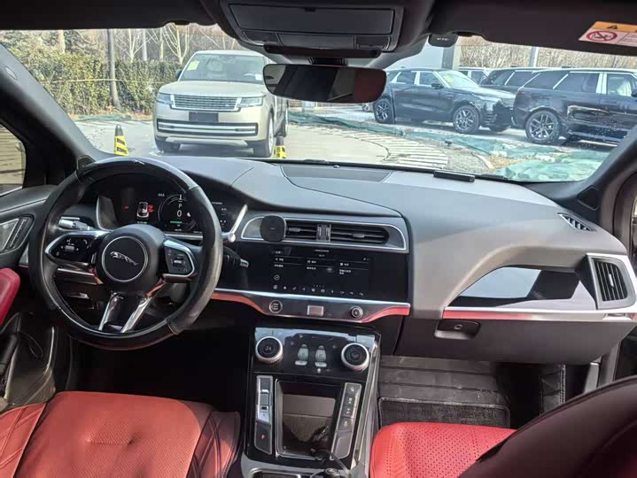 Фото 7 - Jaguar I-Pace