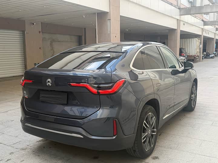 Фото 4 - Nio EC6