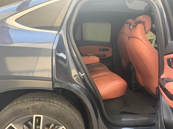 Фото 8 - Nio EC6