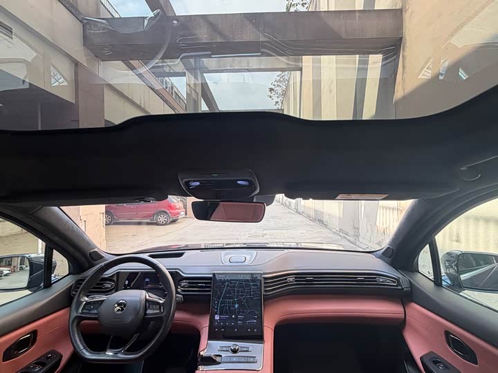 Фото 9 - Nio EC6