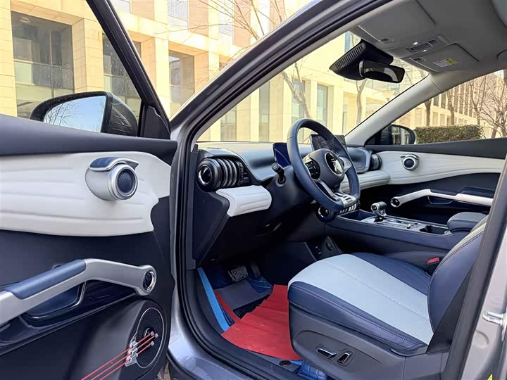 Фото 4 - BYD Yuan Plus