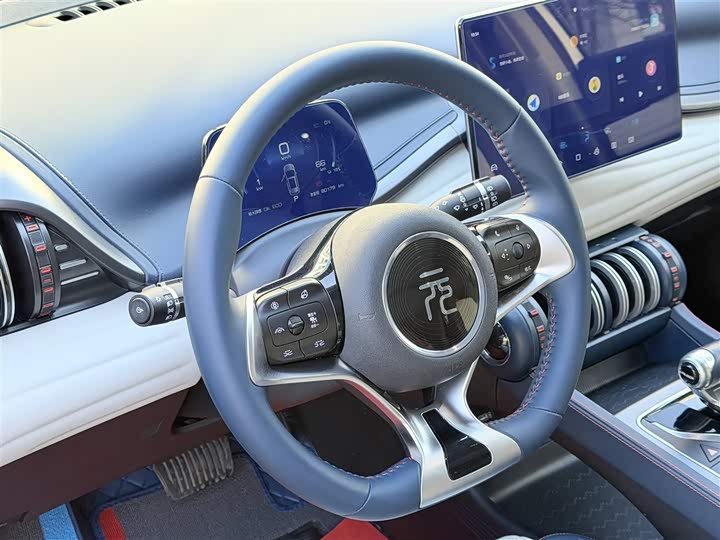 Фото 7 - BYD Yuan Plus