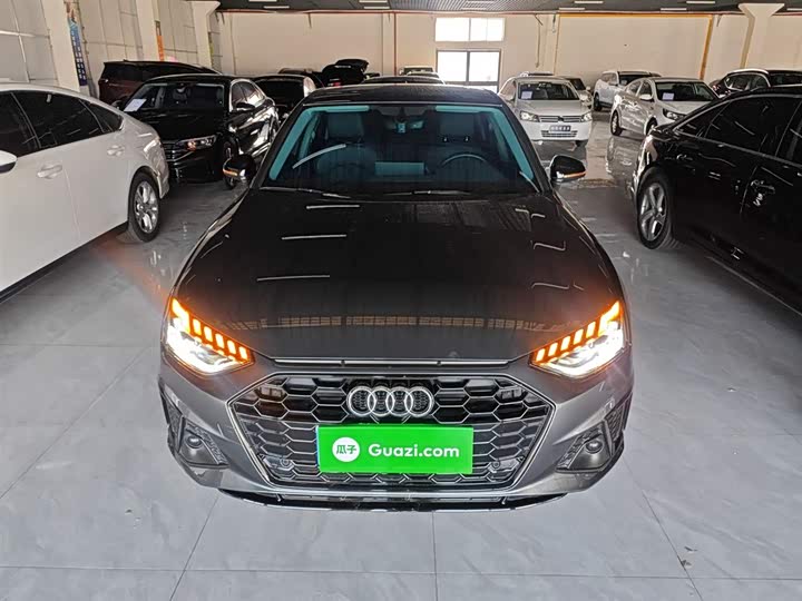 Фото 3 - Audi A4L