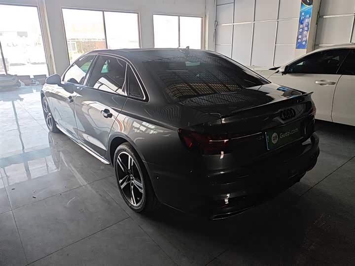 Фото 5 - Audi A4L