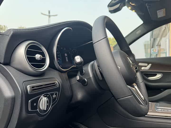 Фото 9 - Mercedes-Benz GLC-Class