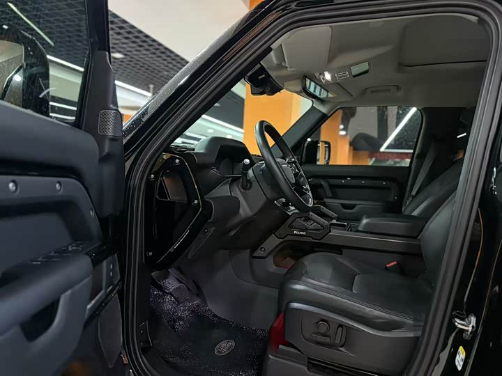 Фото 2 - Land Rover Defender