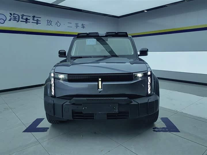 Фото 2 - Chery iCar 03