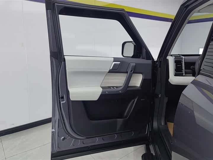 Фото 7 - Chery iCar 03