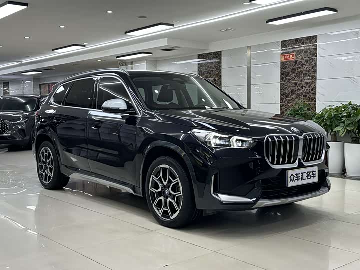 Фото 3 - BMW X1