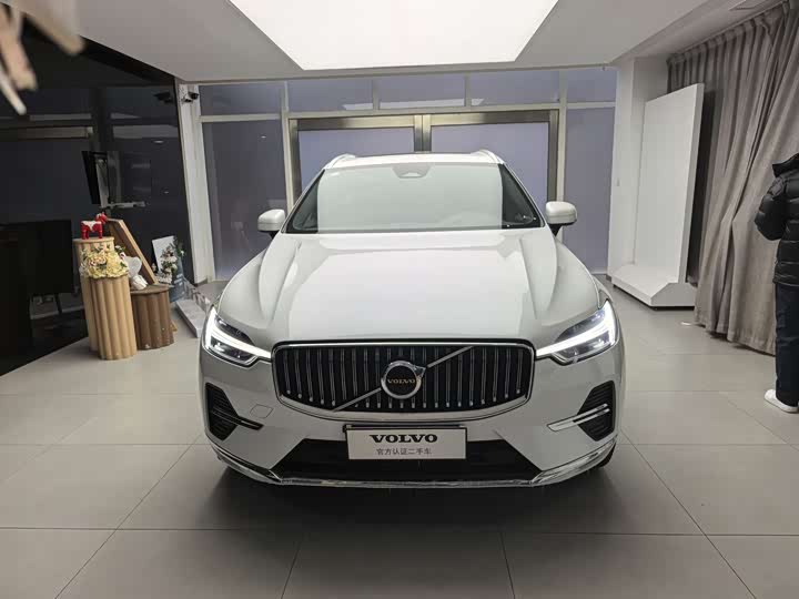 Фото 2 - Volvo XC60