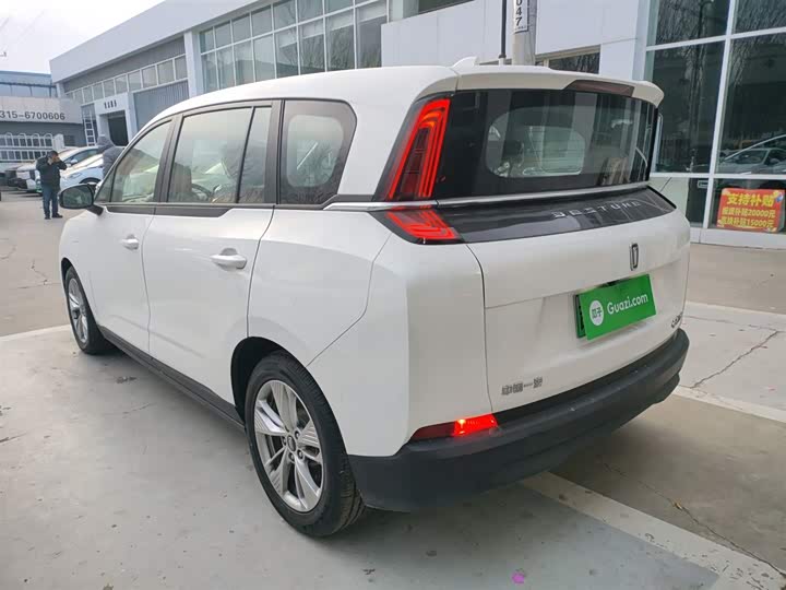 Фото 5 - Bestune NAT