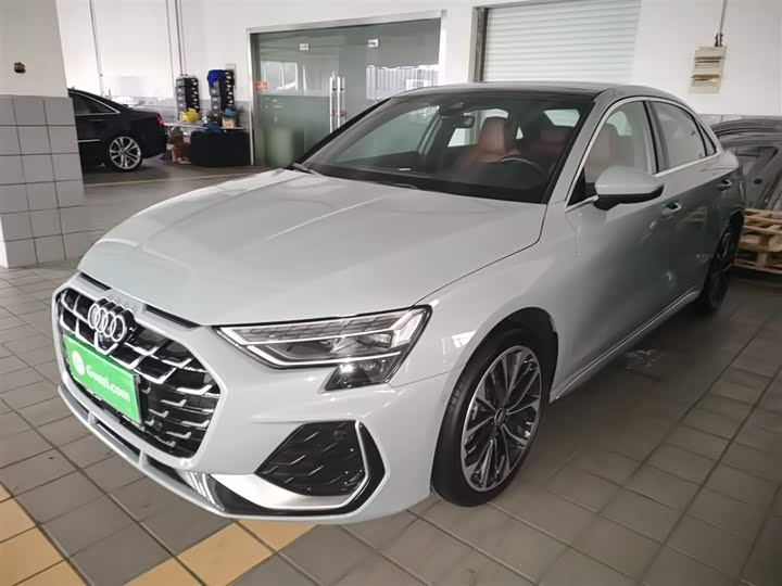 Фото 2 - Audi A3