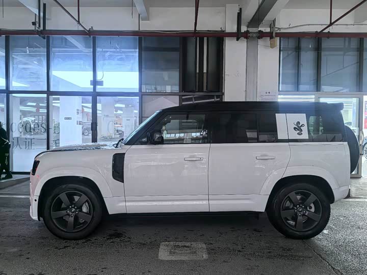 Фото 3 - Land Rover Defender