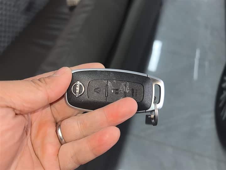 Фото 9 - Nissan Teana