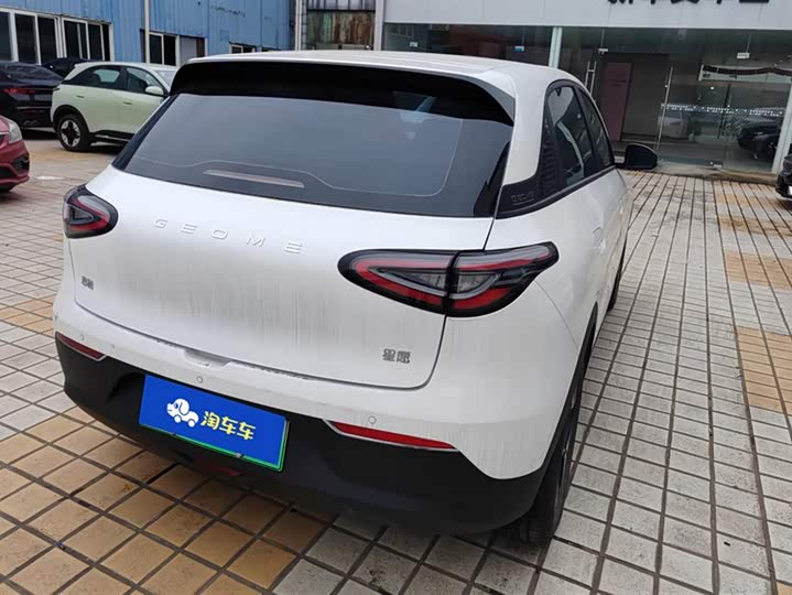 Фото 3 - Geely Galaxy Geome