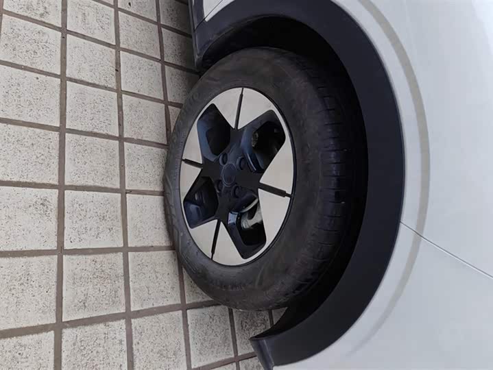 Фото 6 - Geely Galaxy Geome