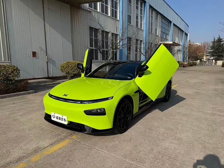 Фото 1 - XPeng P7