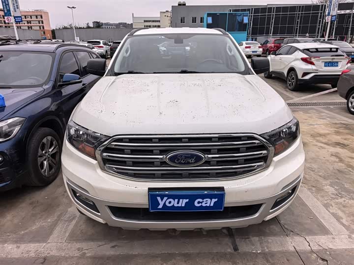 Фото 2 - Ford Everest